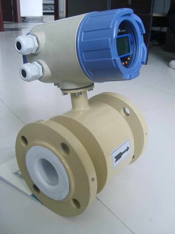 測(cè)量輕油流量的電磁流量計(jì)