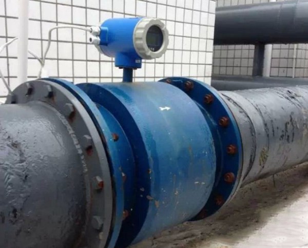 大口徑電磁流量計(jì)