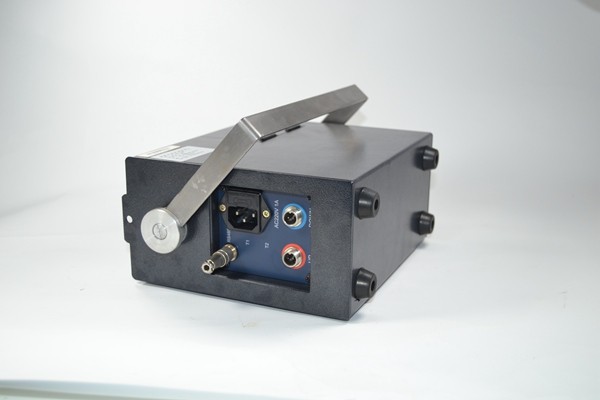 適合測量制動液的高精度超聲波流量計