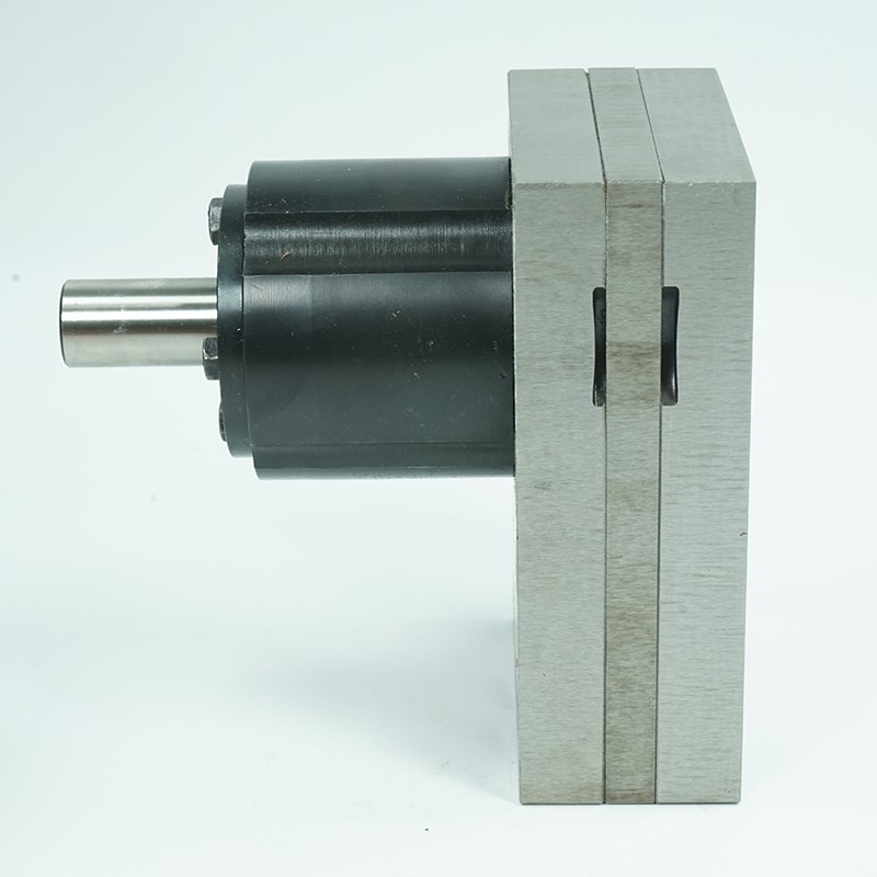 高溫熔噴布齒輪計(jì)量泵選型指南